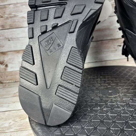 Nike Air Huarache Women's Size 9 Triple Black Athletic Shoes - Picture 8 of 12